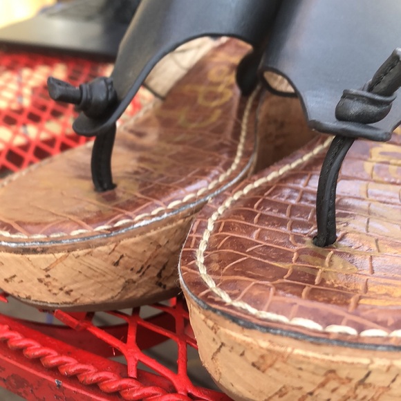 🚨B2G1 SAM EDELMAN Black Leather Thong Toe Platform Sandals - Picture 2 of 10